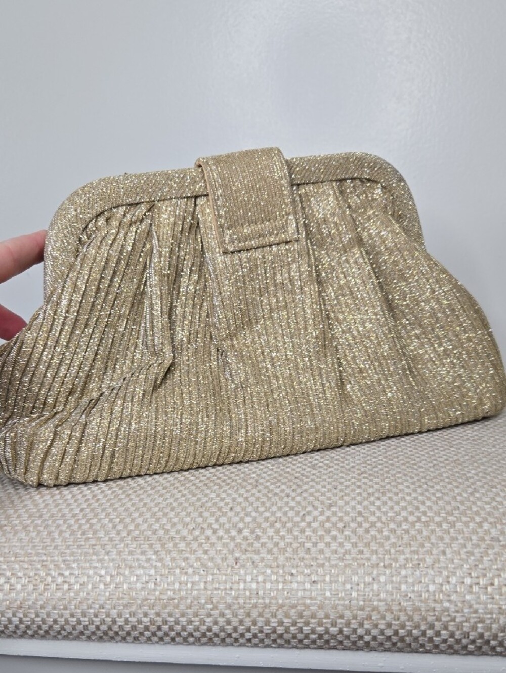 House Of Harlow 1960 Gold Metallic Pleated Evening Clutch with Chain Strap - Picture 5 of 5